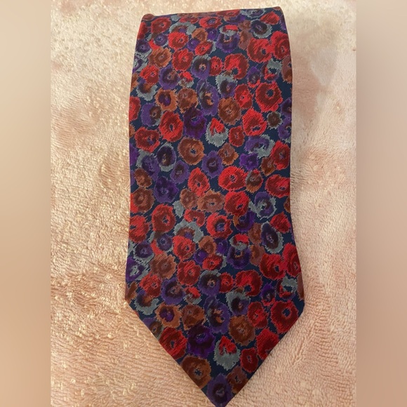 Other - Ungaro Paris Floral Tie